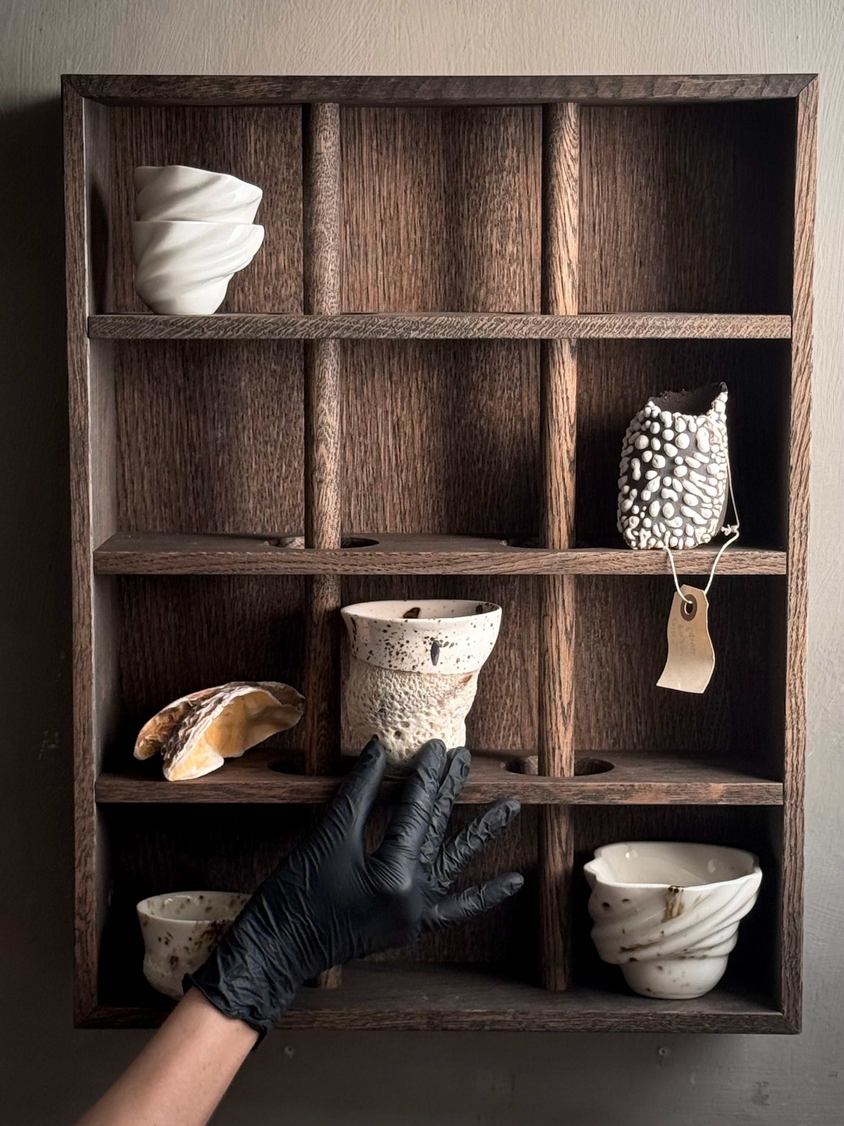 Kopreol - mørk eg med 12 rum