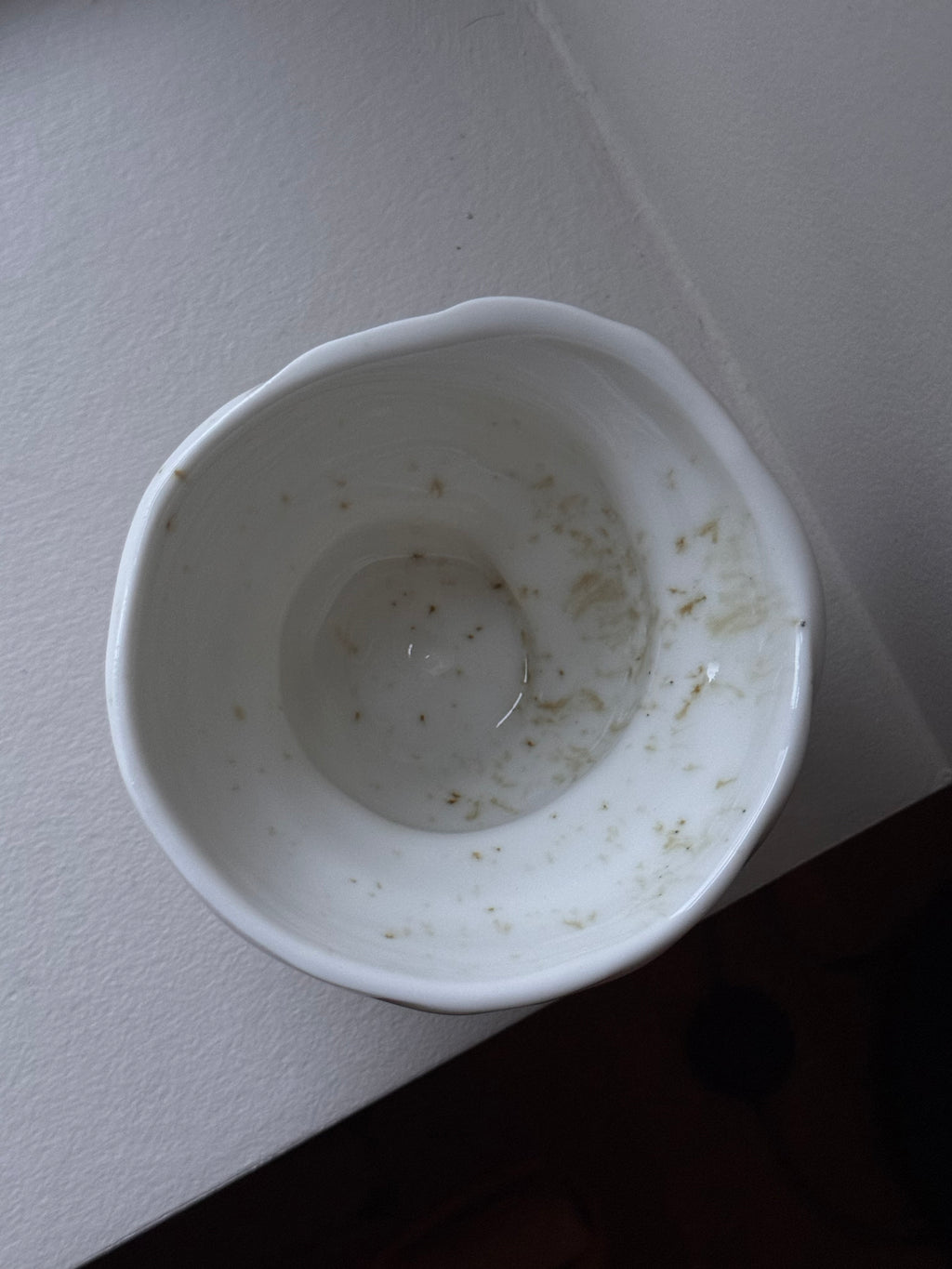 Schneckentasse ohne Henkel – glänzende Glasur. Latte-Tasse