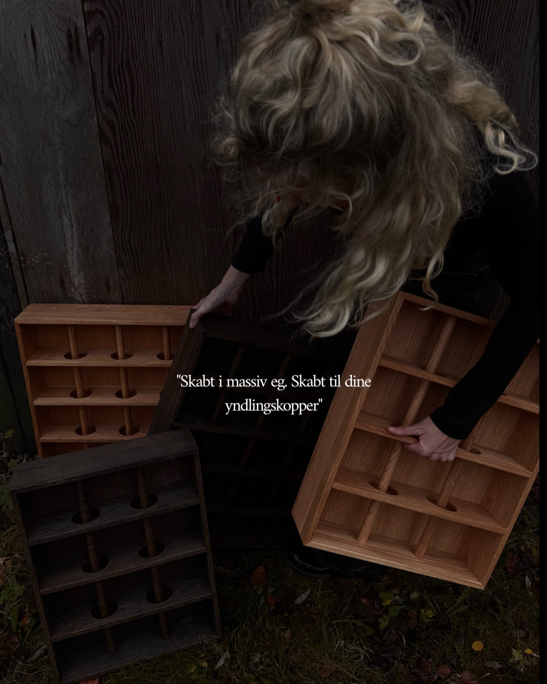 Kopreol - mørk eg med 12 rum