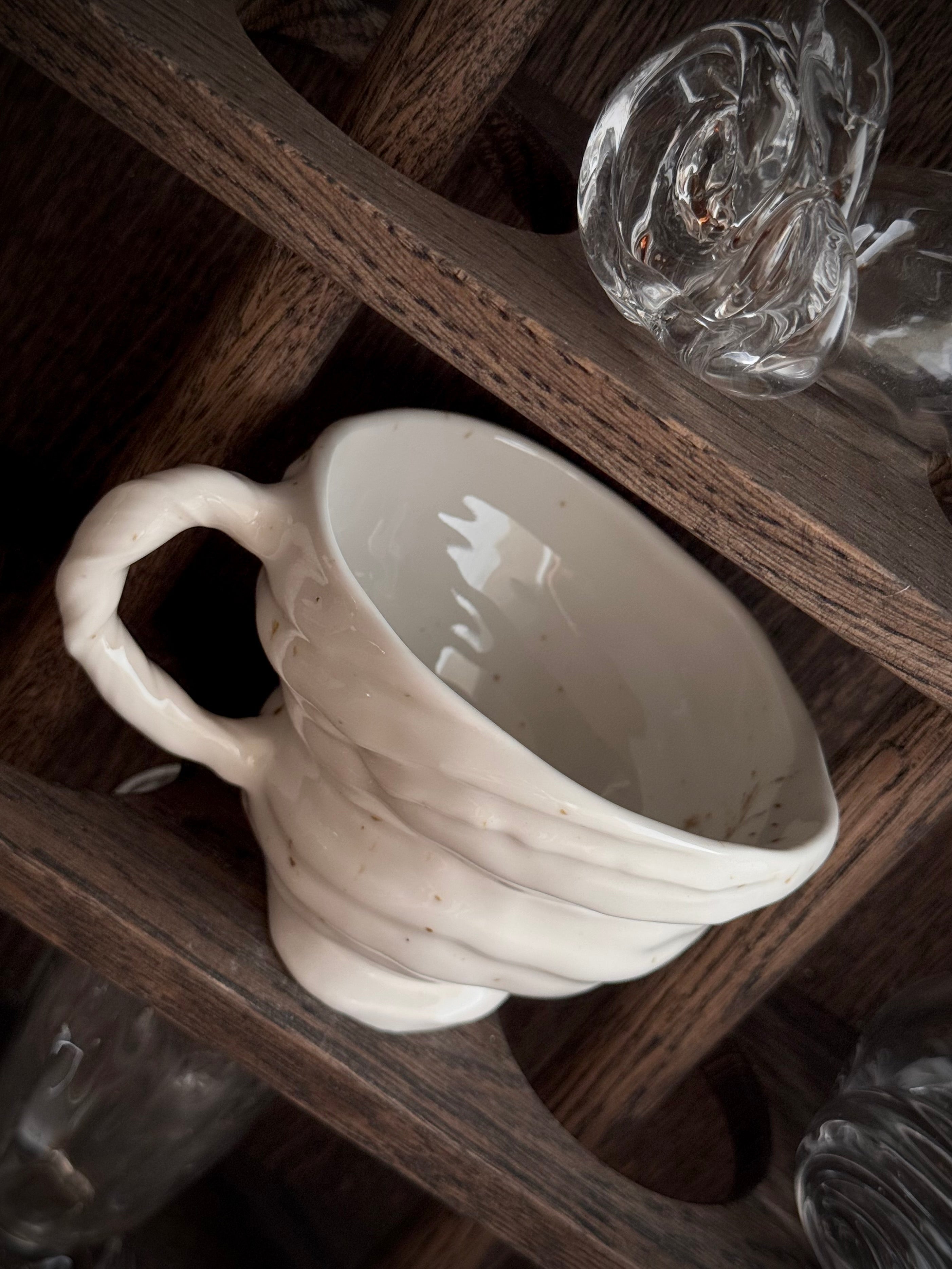 Sneglekop med hank blank - Lattekop