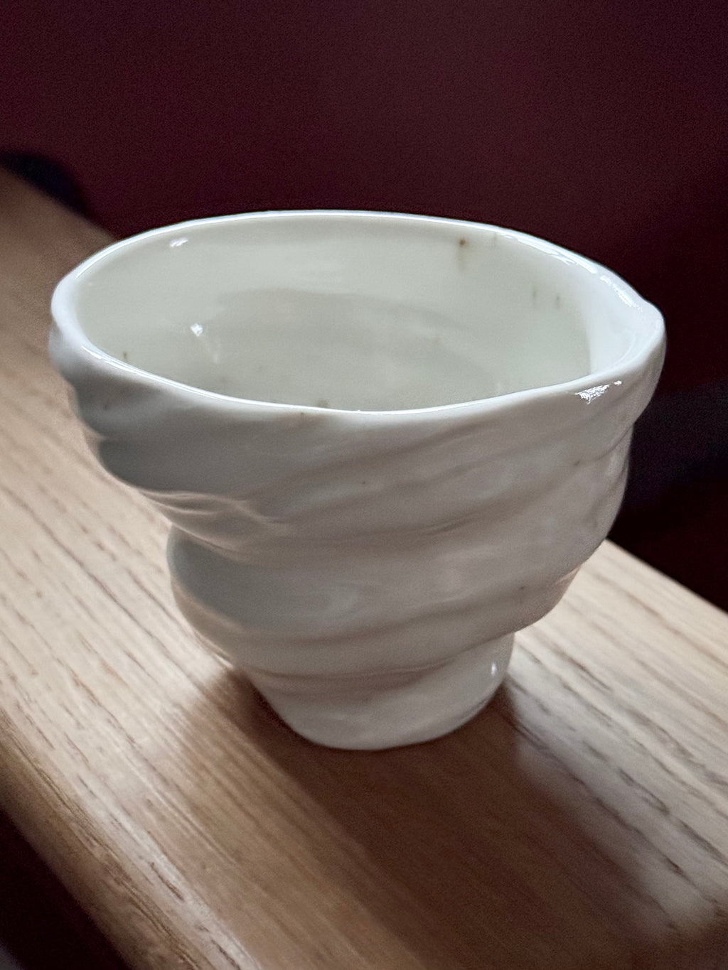 Schneckentasse ohne Henkel – glänzende Glasur. Latte-Tasse