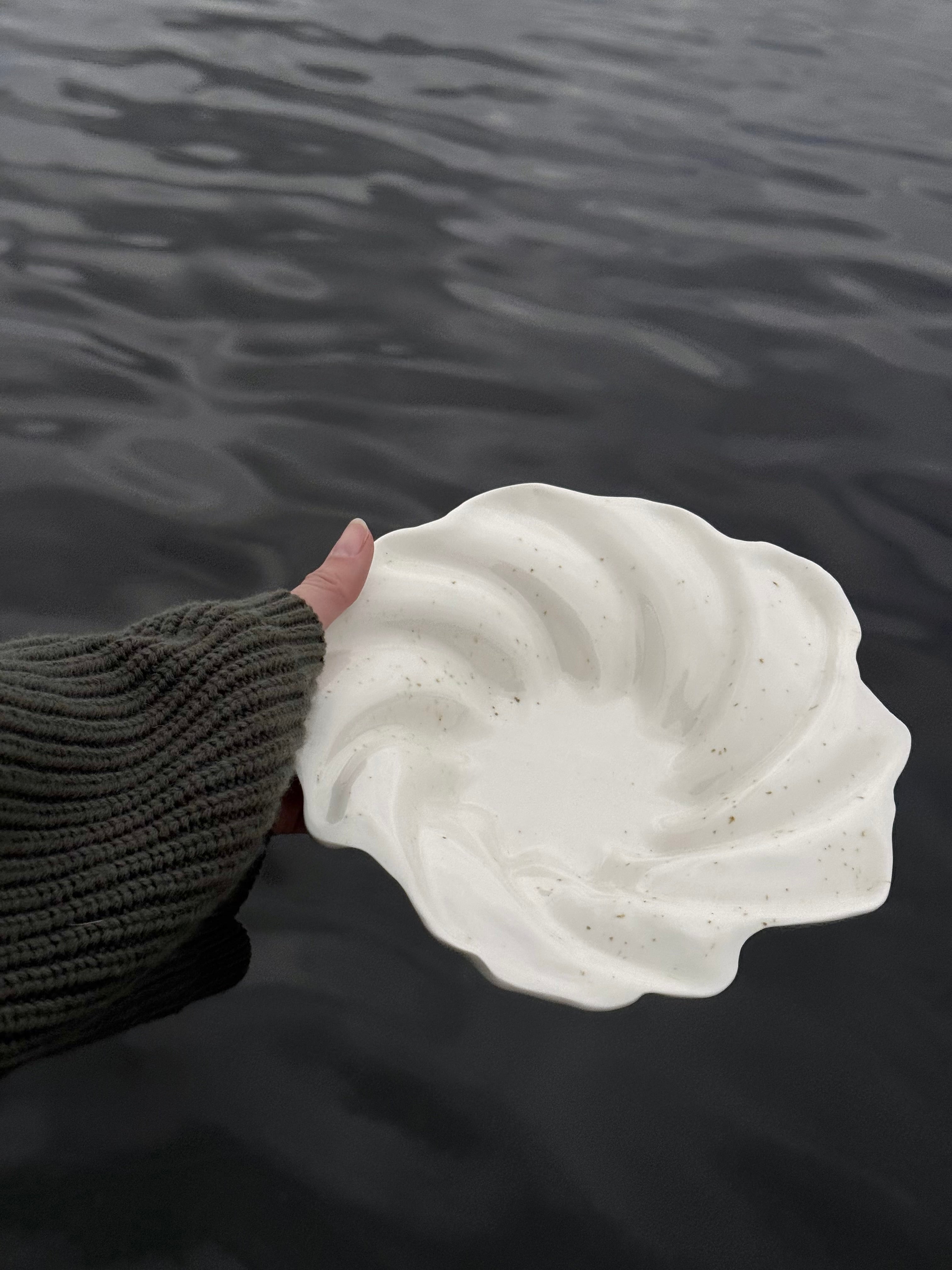 Swan bowl