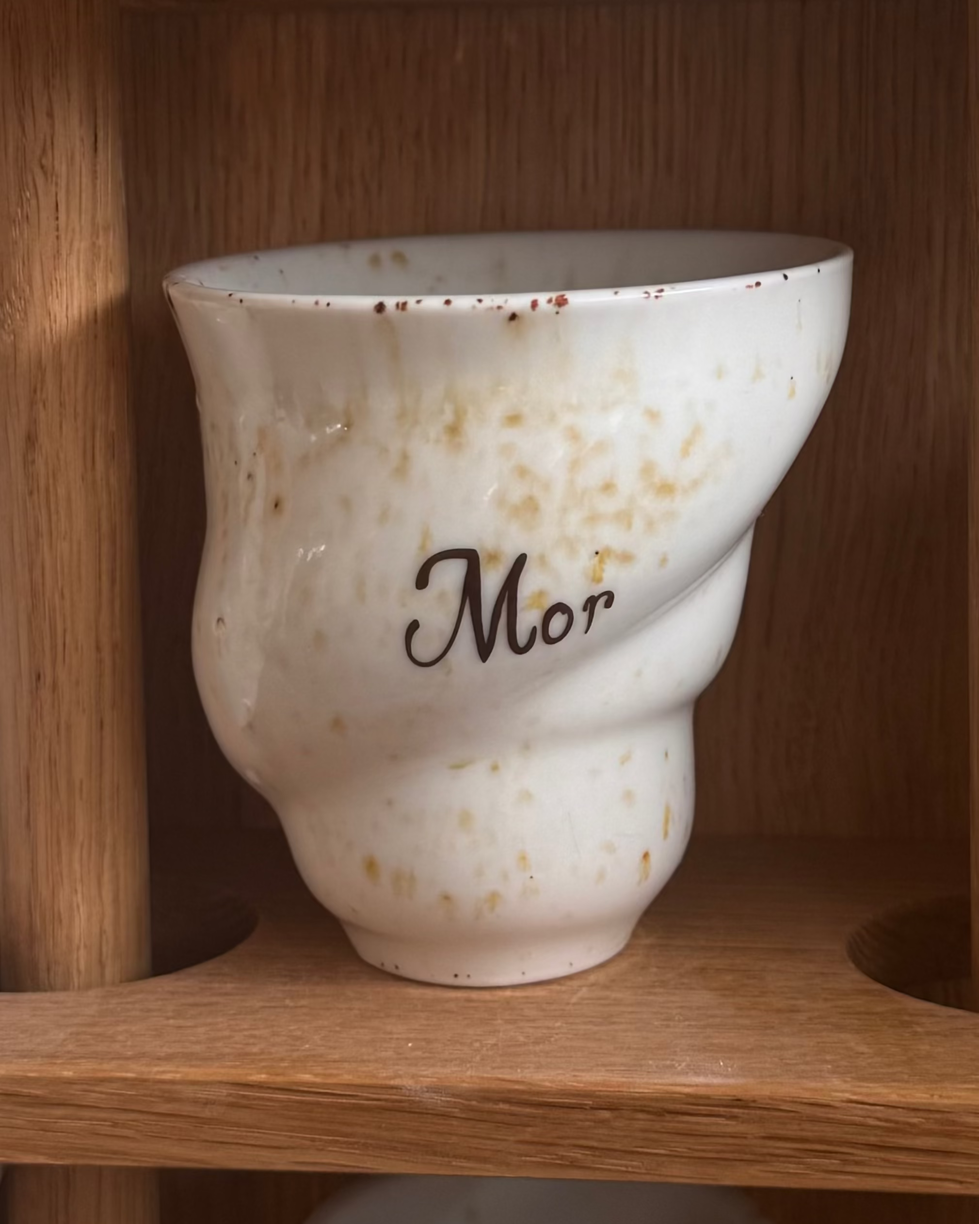 Mother cup