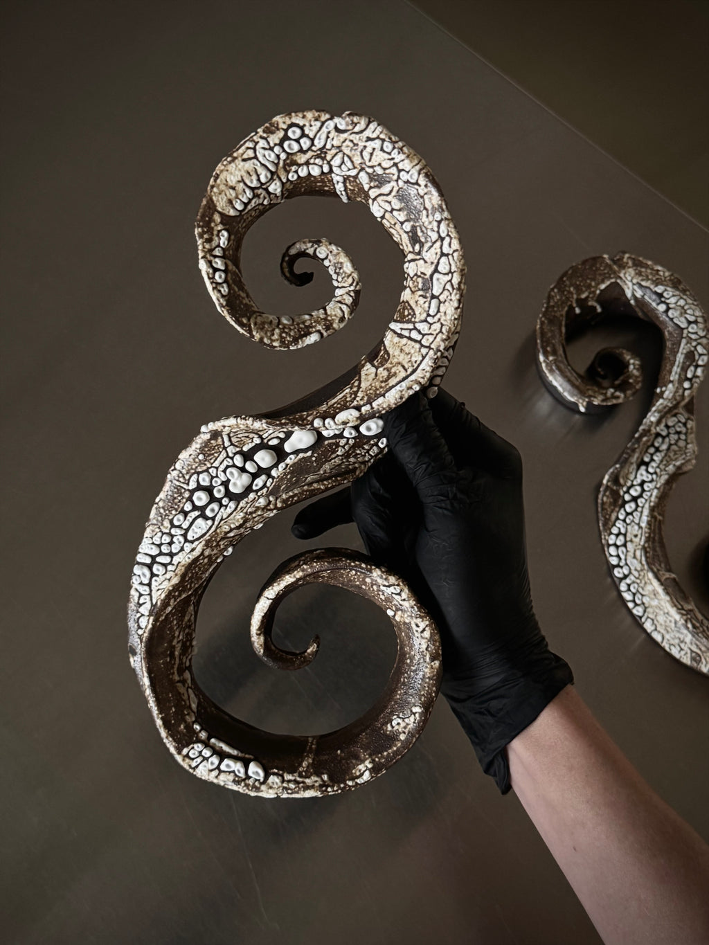 Sønote - Vægophæng mørk ler