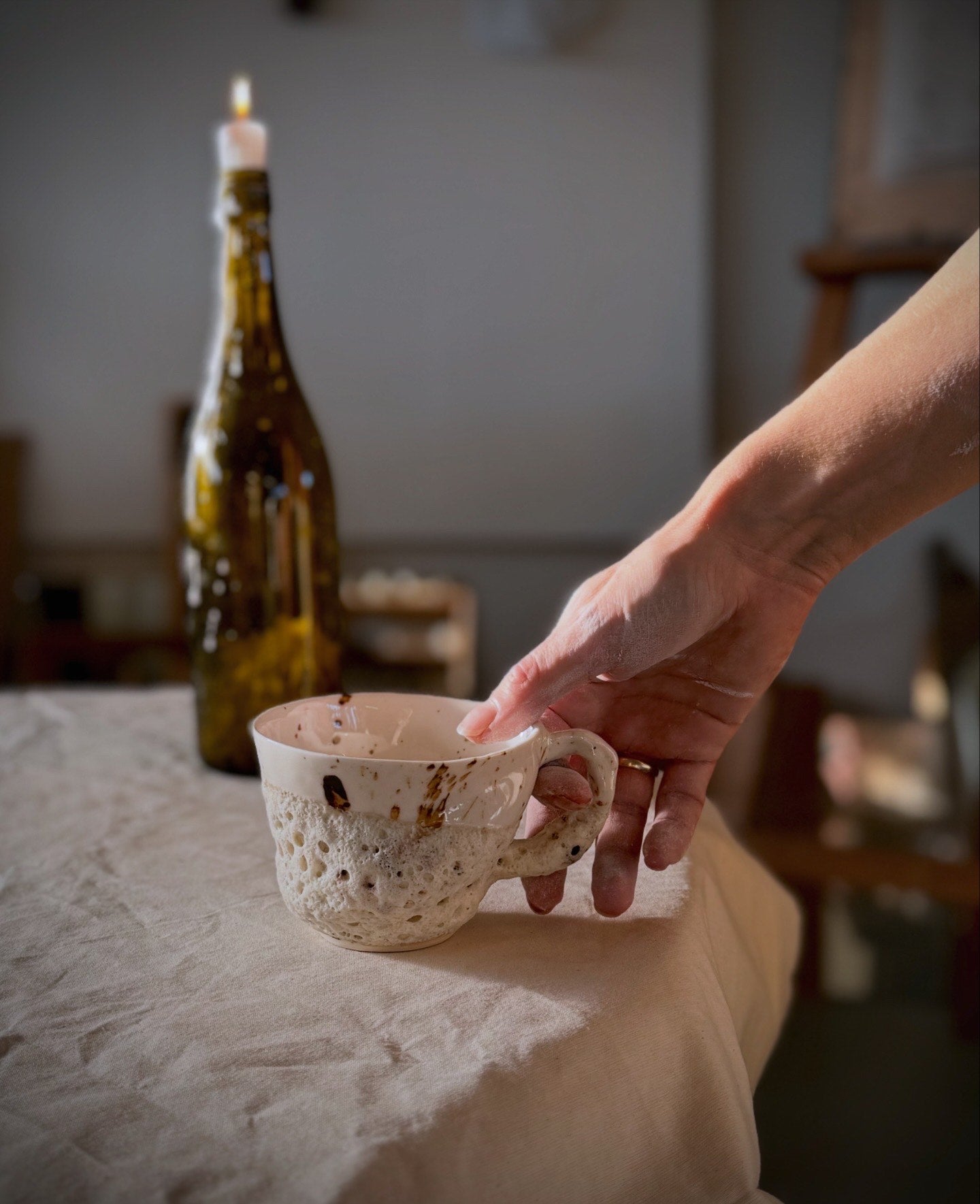 Marshland cup with handle
